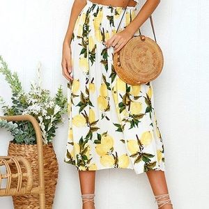 Stretchy lemon midi skirt